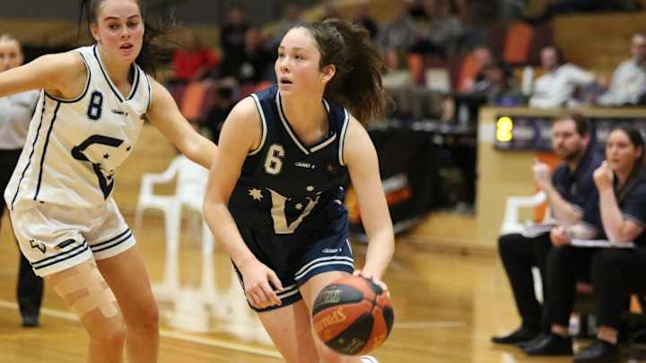 Australian Forward Sophie Burrows Commits to Syracuse