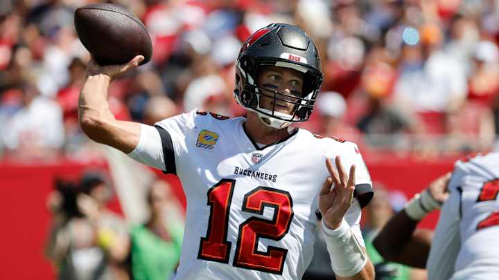 NFL May Fine Tom Brady for Kicking at Falcons Defender, per Report