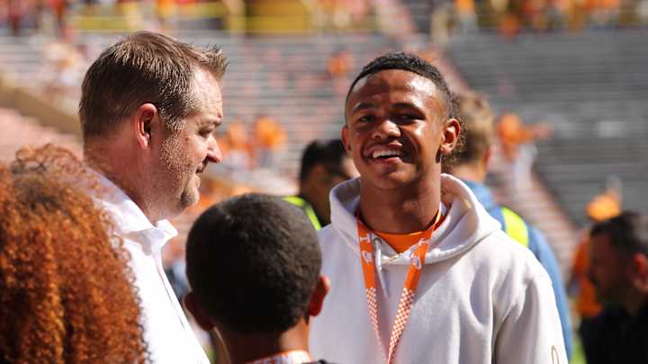 Elite QB Davis Has ‘Once-In-a-Lifetime Experience’ on Rocky Top Elite QB Davis Has ‘Once-In-a-Lifetime Experience’ on Rocky Top