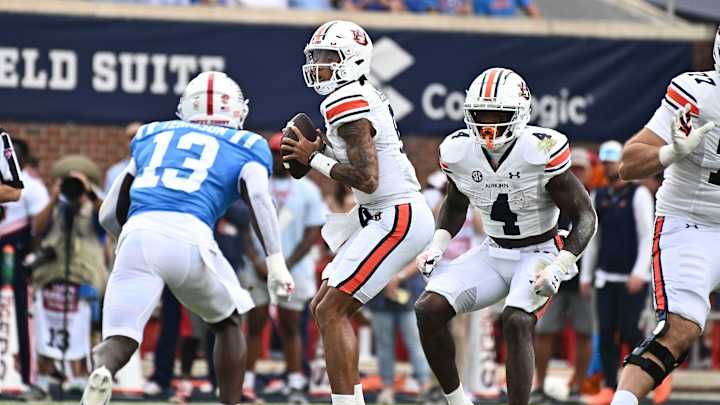 WATCH: Robby Ashford makes a great play vs Ole Miss WATCH: Robby Ashford makes a great play vs Ole Miss