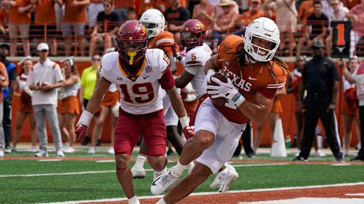 Longhorns WR Jordan Whittington: 'There's More Togetherness' This Season Longhorns WR Jordan Whittington: 'There's More Togetherness' This Season