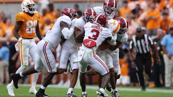 Henry To'oTo'o and Alabama have a Message for Not Just Tennessee, but All of College Football Henry To'oTo'o and Alabama have a Message for Not Just Tennessee, but All of College Football