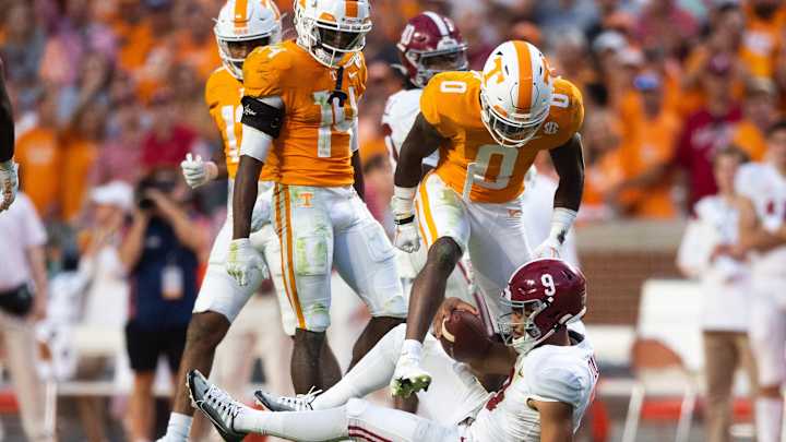 College Football Bowl Projections: Tennessee Shakes Up CFP Field