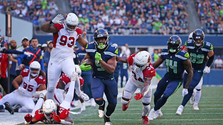 Rookie RB Kenneth Walker III's Emergence Brings Balance to Seahawks Offense