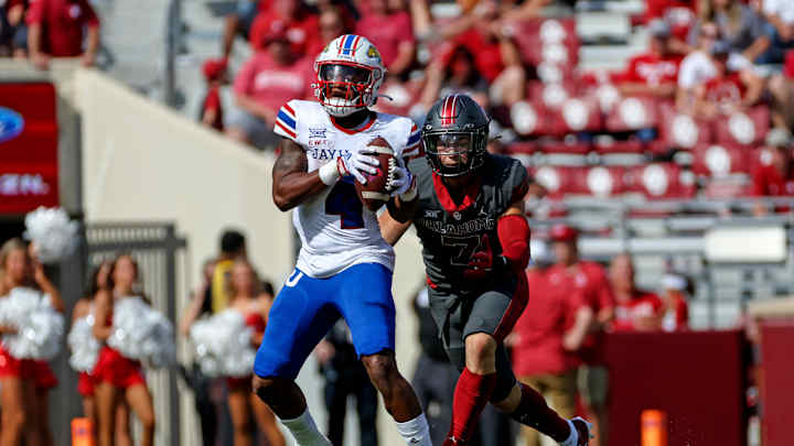 Oklahoma's Trio of Defensive Freshmen Pushing For Playing Time