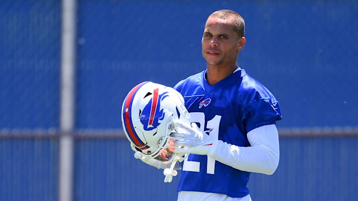 Bills’ Jordan Poyer Driven by Van to Kansas City Game, per Report