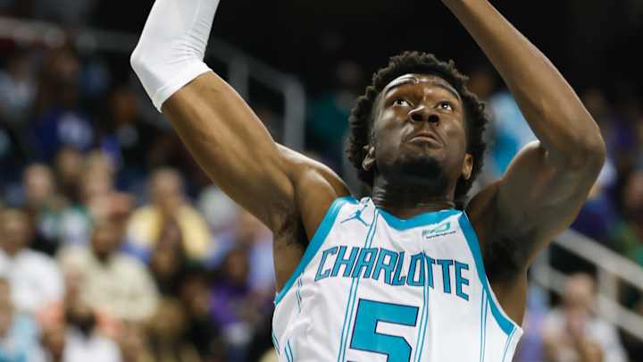 Mark Williams Taking Advantage in First Real Chance with Hornets Mark Williams Taking Advantage in First Real Chance with Hornets