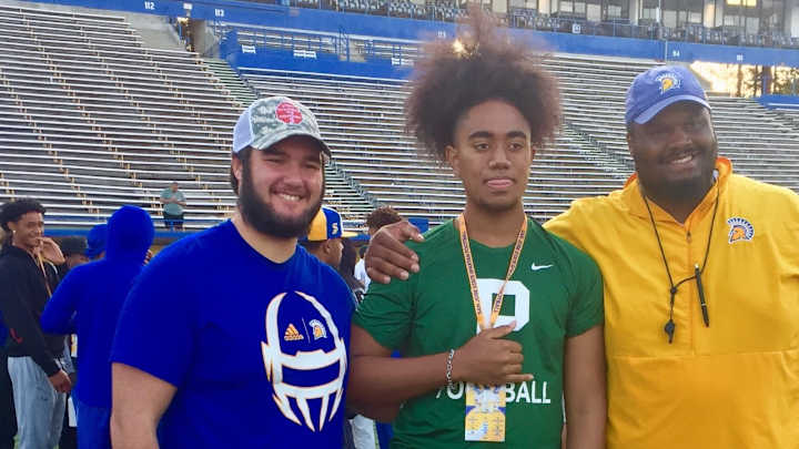 UW Offers Bay Area OT Who Might Want to Get Lost in 'The Shuffle' UW Offers Bay Area OT Who Might Want to Get Lost in 'The Shuffle'