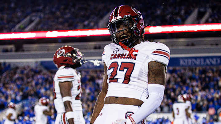 South Carolina Defensive Players to Watch vs Texas A&M