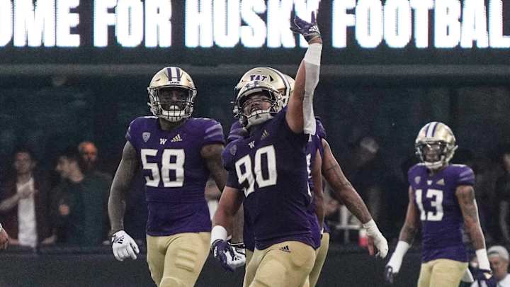 ZTF Soldiers On for the Huskies, Not the Headliner He Once Was