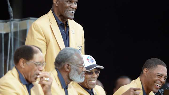 Harry Carson Encouraged by What He's Seen from Wink Martindale-led Giants Defense