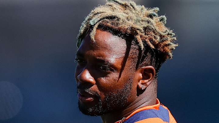 Melvin Gordon ‘Likes’ Tweets About Trade From Broncos After Benching