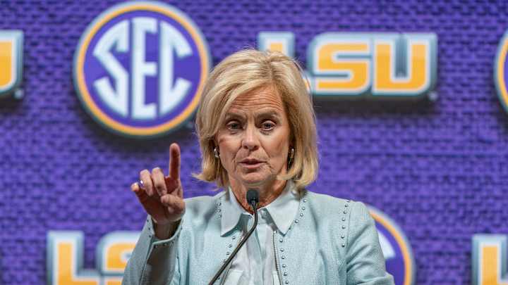 Mulkey, No. 14 LSU Set Multiple Records in Season Opener Mulkey, No. 14 LSU Set Multiple Records in Season Opener