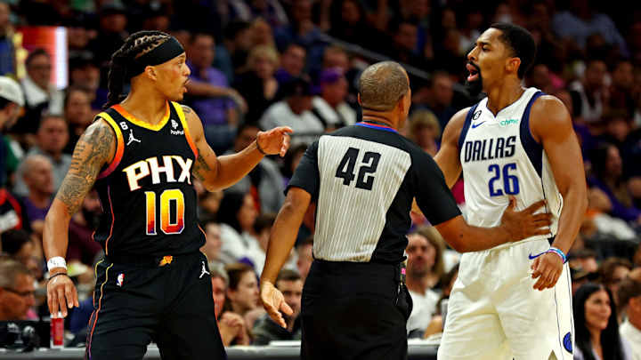 Suns Pass First Test of Season in Thrilling Victory vs. Mavericks Suns Pass First Test of Season in Thrilling Victory vs. Mavericks