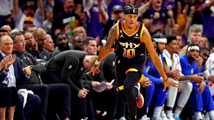 Damion Lee Nails Difficult Game-Winner in Season-Opener vs. Mavericks