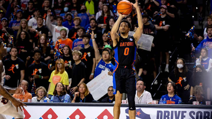 Gators' Myreon Jones Regaining Footing, Confidence Following Senior Slump Gators' Myreon Jones Regaining Footing, Confidence Following Senior Slump