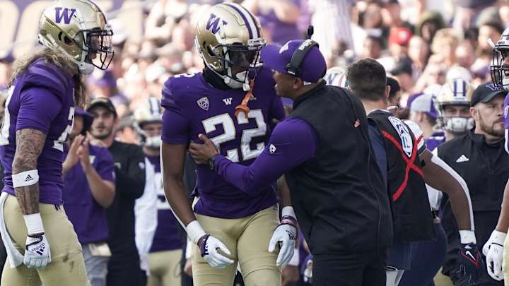 Here the Huskies Go Again In Breaking In a New Cornerback