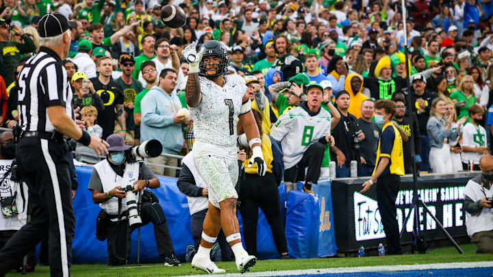 Get Your Tickets to Oregon's Oct. 22 Game Against UCLA Get Your Tickets to Oregon's Oct. 22 Game Against UCLA