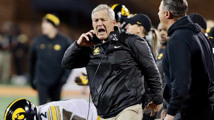 In a High-Scoring College Football Season, Cal Has Company Among Those Struggling