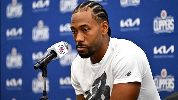 Kawhi Leonard Downplays Bench Role in First Game Back From Injury