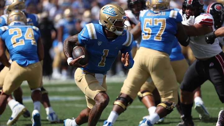 No. 9 UCLA-No. 10 Oregon Week 8 College Football Odds, Lines and Bet