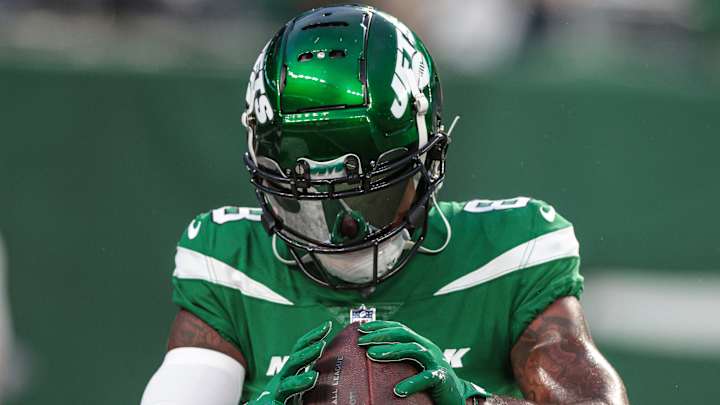 Jets Announce Elijah Moore Won’t Play on Sunday After Trade Request