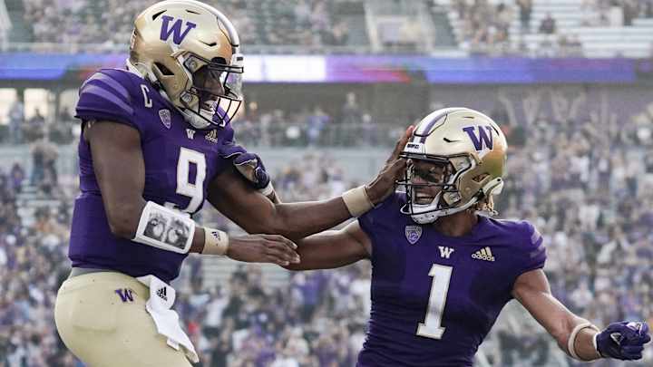 5 Huskies Make Athlon Sports' Preseason All-America Team