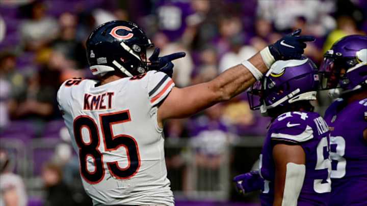 Cashing in on the Bears and Patriots