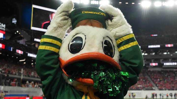 Big Ten Considers Raiding Pac-12 in Expansion Efforts