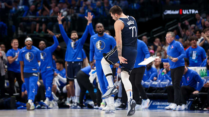 Doncic, Wood Star as Mavs Blow Out Grizzlies in Home Opener Doncic, Wood Star as Mavs Blow Out Grizzlies in Home Opener
