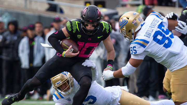 SI’s Top 10: Oregon, Oklahoma State Among Teams Trying to Keep CFP Hopes Alive