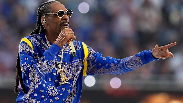 Snoop Dogg Celebrates Jackson State Homecoming With Deion Sanders Snoop Dogg Celebrates Jackson State Homecoming With Deion Sanders