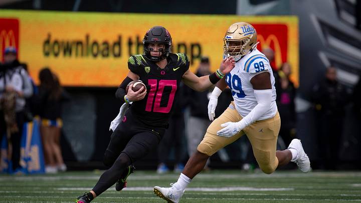 Pac-12 Football Notes: Questions Surround Oregon