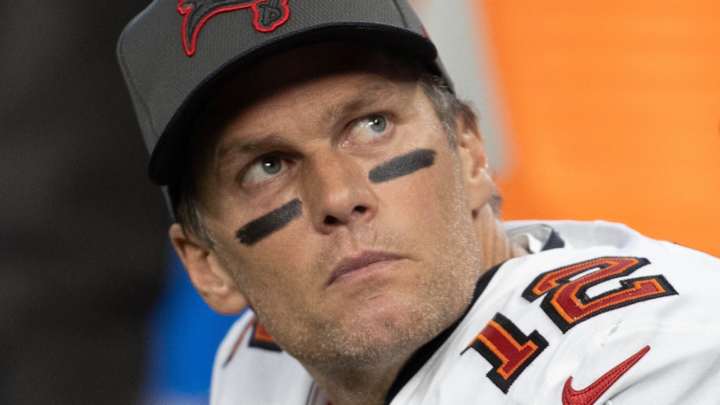 Antonio Brown Trolls Tom Brady After Bad Panthers Loss Antonio Brown Trolls Tom Brady After Bad Panthers Loss