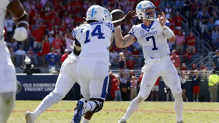 Injury Update: Stoops Still Expecting UK to be Near Full Strength Against Tennessee