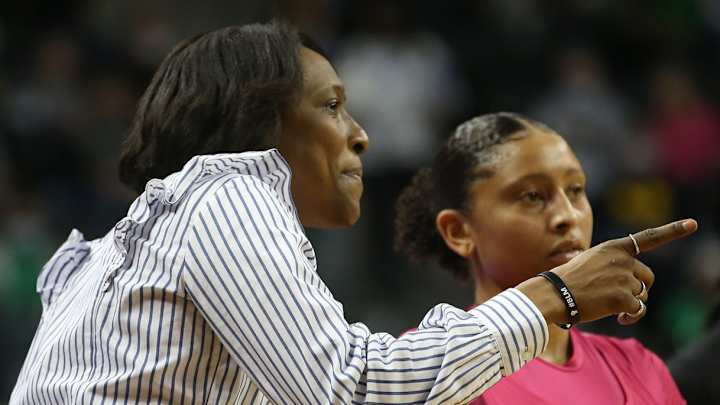 Jayda Curry Named to Preseason All-Pac-12 Women's Basketball Team Jayda Curry Named to Preseason All-Pac-12 Women's Basketball Team