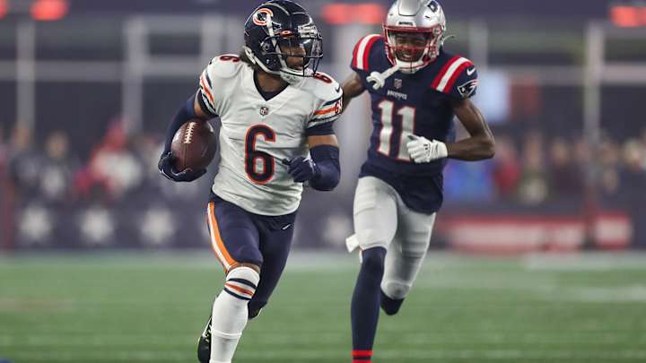 What Bye? Former Huskies Trade Interceptions on MNF