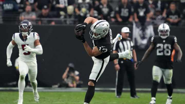 Renfrow Gives Raiders What They Had With Biletnikoff