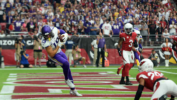 Early Look: Vikings Favored Against Cardinals at Home in Week 8