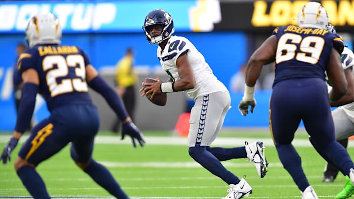 Anatomy of a Back-Breaking Drive: How Geno Smith, Seahawks Put Away Chargers