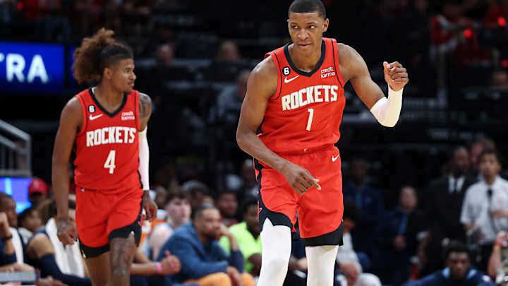 Rockets' Jabari Smith Jr. Proving Worth In Recent Stretch Rockets' Jabari Smith Jr. Proving Worth In Recent Stretch