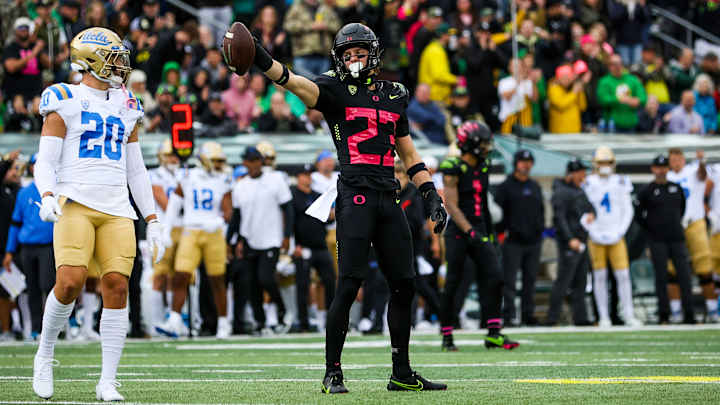 Chase Cota Leaves Cal Game With Injury