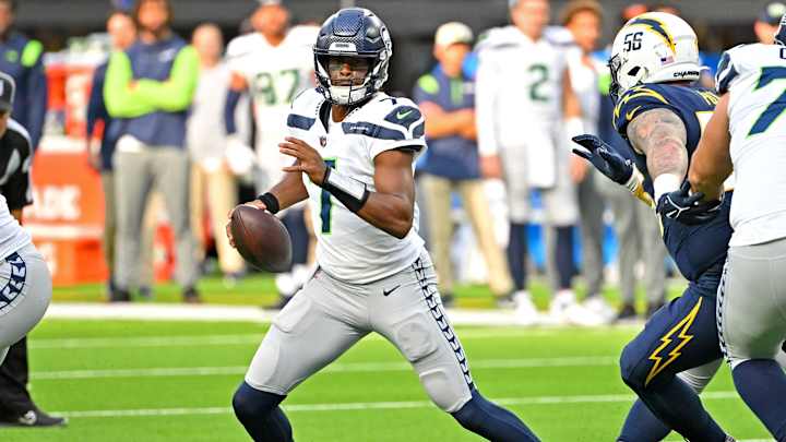 New York Giants Week 8: First Look at Seattle Seahawks’ Offense New York Giants Week 8: First Look at Seattle Seahawks’ Offense