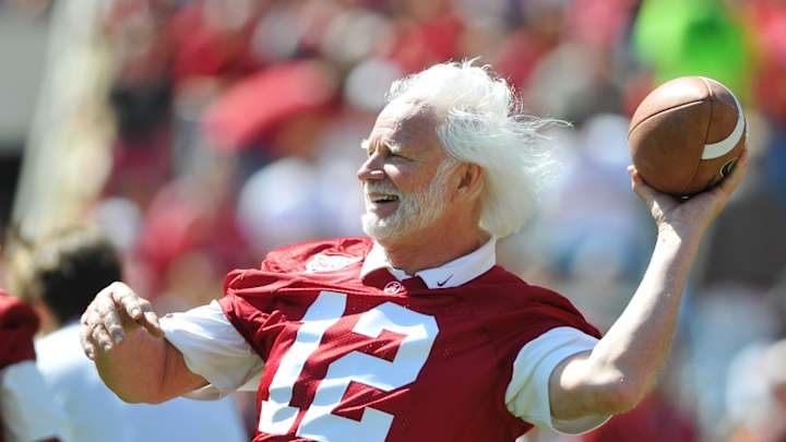 Carr, Stabler Helped Raiders to Slim All-Time Margin Vs. Saints Carr, Stabler Helped Raiders to Slim All-Time Margin Vs. Saints