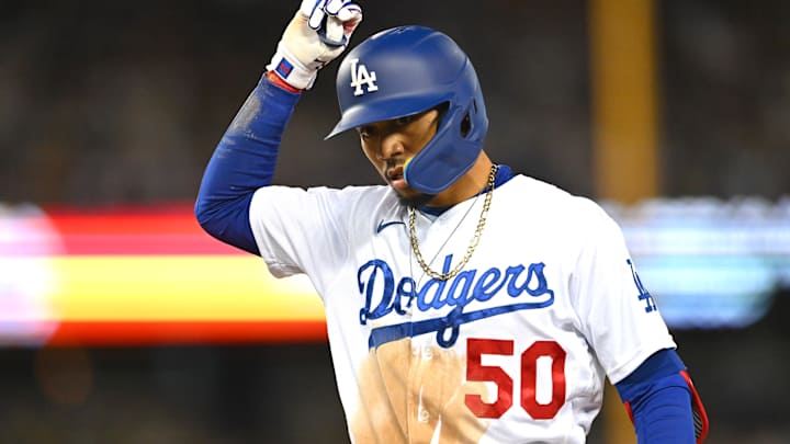 Dodgers: Mookie Betts Spotted Hooping it Up in Memphis Dodgers: Mookie Betts Spotted Hooping it Up in Memphis