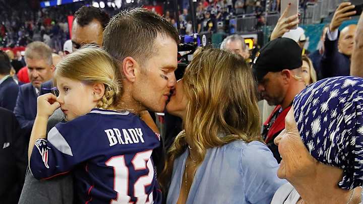 Brady's Bad Year: Patriots Icon & Gisele File For Divorce Brady's Bad Year: Patriots Icon & Gisele File For Divorce
