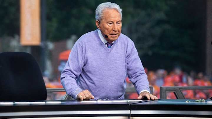 Deion Sanders Reacts to Florida State Interception Tie With Lee Corso