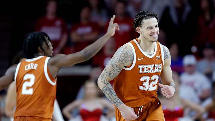 Longhorns Never Trail, Demolish Old Rival Arkansas in Charity Exhibition Longhorns Never Trail, Demolish Old Rival Arkansas in Charity Exhibition