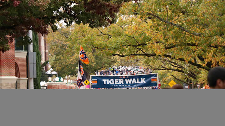 Auburn fanbase predicts Tigers' 2023 record, finish in SEC West