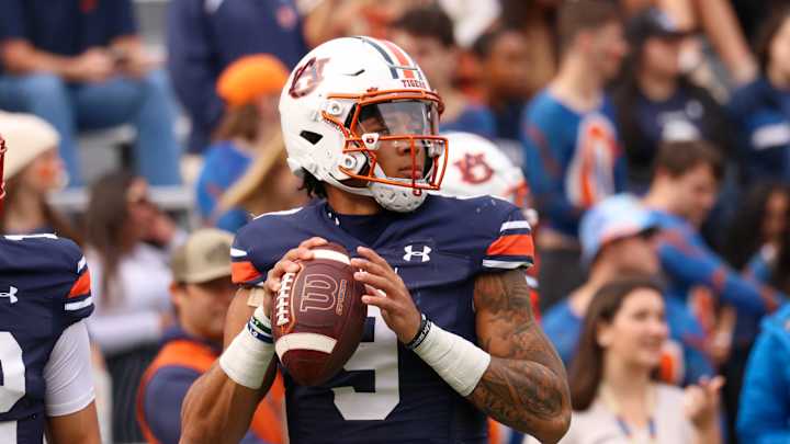 Auburn QB Robby Ashford responds to Payton Thorne commitment on Twitter Auburn QB Robby Ashford responds to Payton Thorne commitment on Twitter